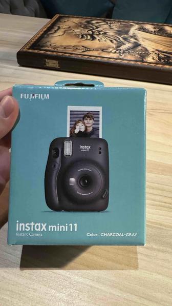 Камера Instax Mini 11