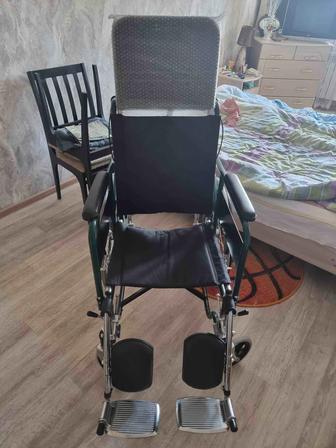Продам инвалидную коляску