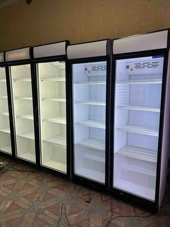 Витринный холодильник