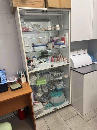 Шкаф медицинский