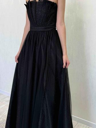 Вечернее платье с корсетом