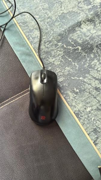 Продаю игровую мышку zowie