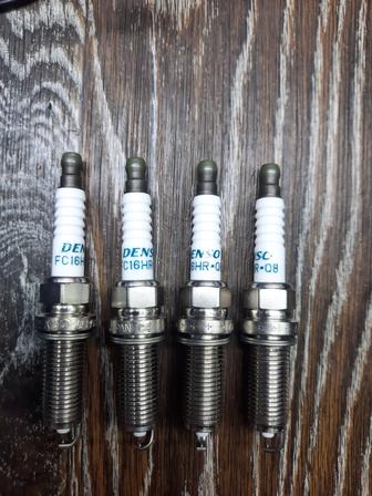 Проверка свечей зажигания на стенде под давлением