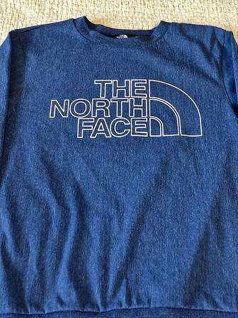 Футболка с длинным рукавом бренда спортивной одежды The north face