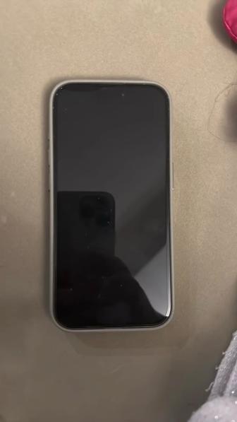 iPhone 15 Pro 128 GB в идеальном состоянии