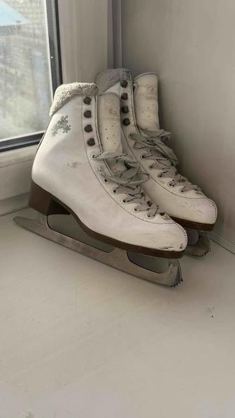 Коньки фигурные