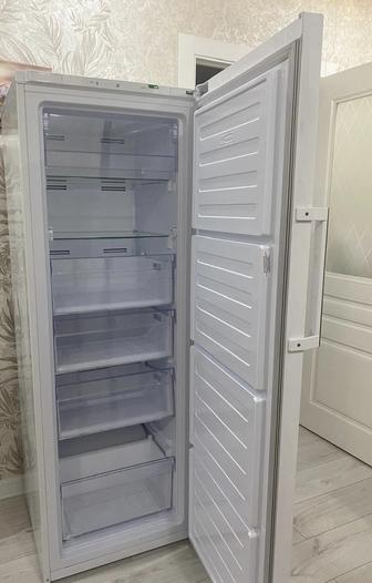 Продам морозильную камеру