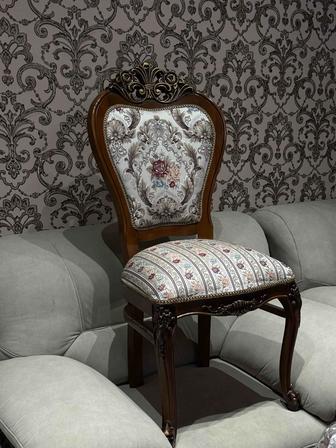 Королевские стулья