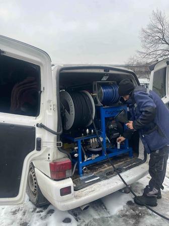 Прочистка канализации Устраняем засор труб Промываем трубы Крот Чистка труб