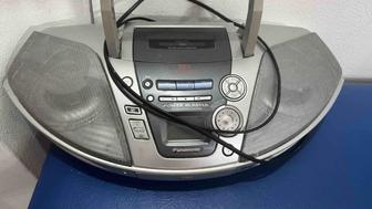 Магнитофон Panasonic
