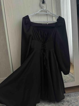Черное платье