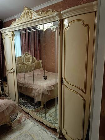 Продам спальный гарнитур