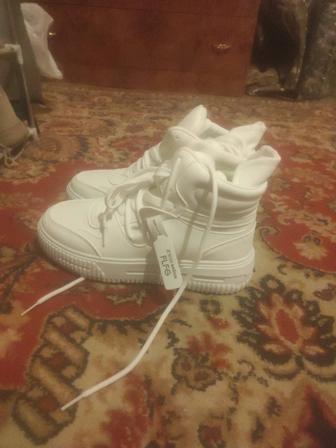 Срочно продаю супер кроссы за 6к тг