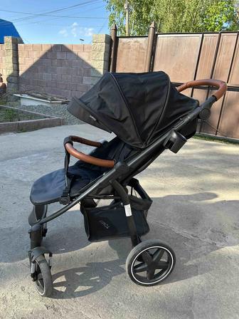 Продам детскую коляску