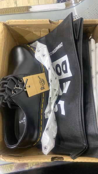 лоферы Dr Martens 39р (стопа 24,5) в идеальном состоянии