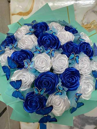 Букет из ленточных роз долговечный