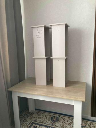 Стол со стульями