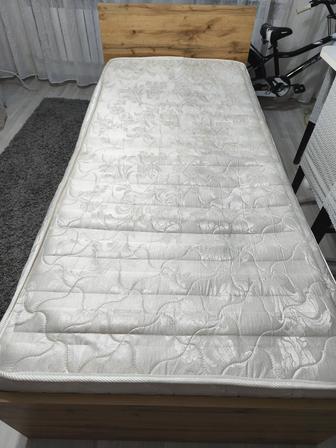 Продаю кровать