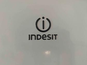 Стеклянные полочки для холодильника Indesit