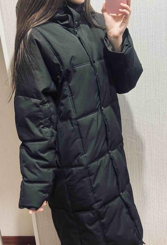 ЗИМНЯЯ ЖЕНСКАЯ ДЛИННАЯ КУРТКА,ИДЕАЛЬНОЕ СОСТОЯНИЕ!!!!