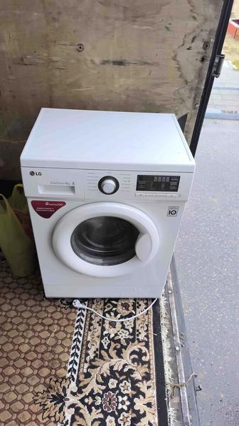 Продам стиральную машину