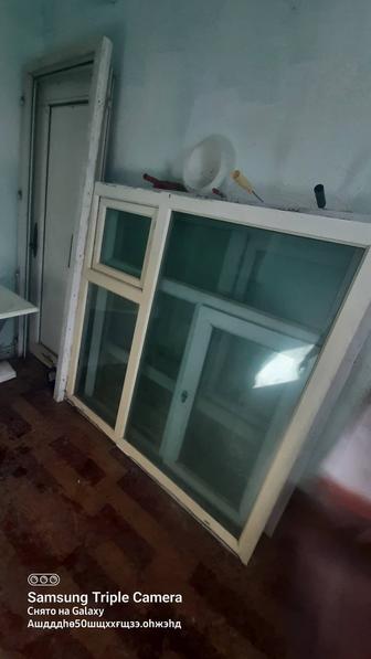 Пластиковая окнадвери