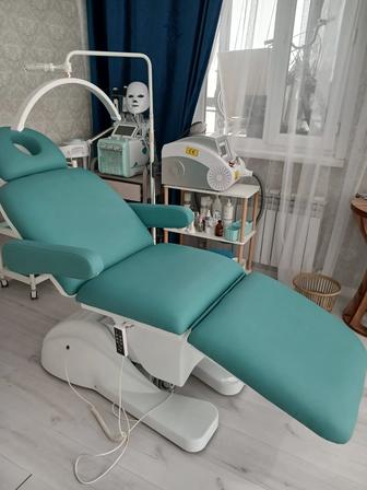 Косметологические кресло