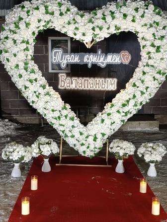 Яркая фотозона для праздника и событий!