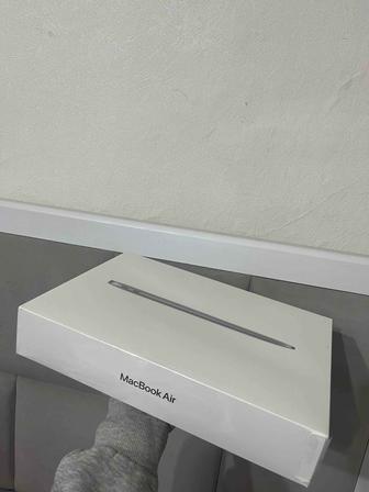 Продам MacBook Air 13