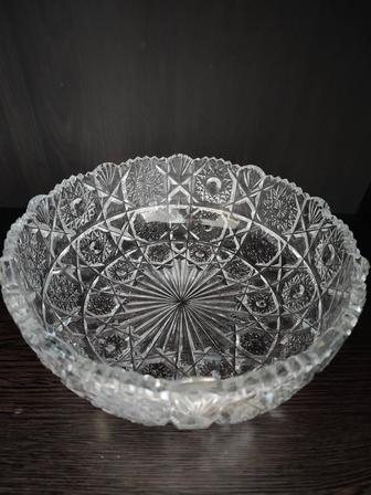 Хрустальная ваза 25 см длина