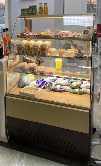 Продам витрина холодильник