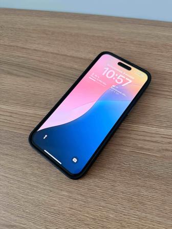 Продам iPhone 15 Pro Max 256gb