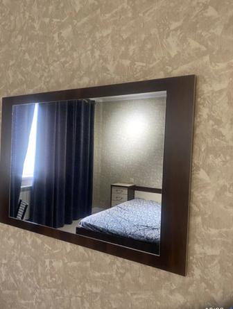 Шкаф, кровать, зеркало