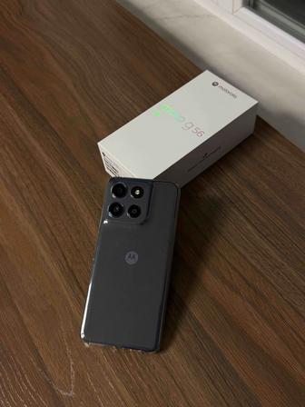 Продается телефон Motorola g56