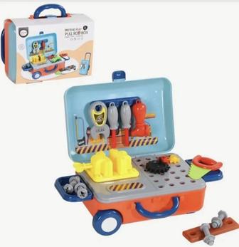 Игрушечный набор инструментов