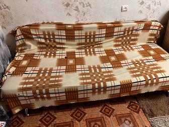 Продам диван двухспальный