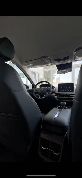 Аренда Hongqi E-QM5 с выкупом