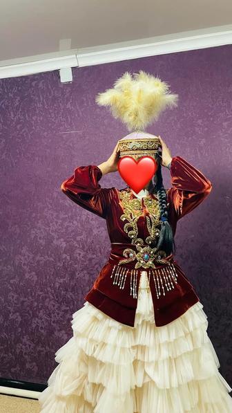 Казахский национальный костюм