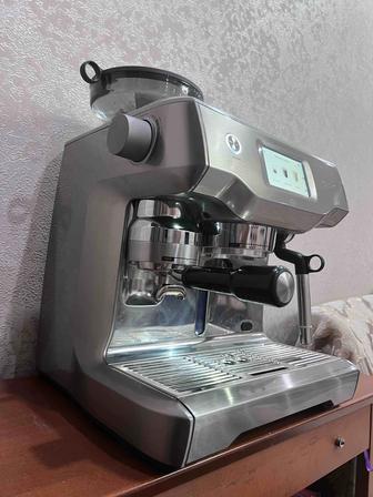 Кофемашина Bork C807