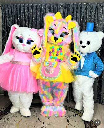 Продаются костюмы