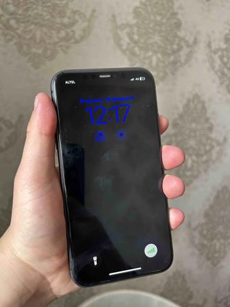 Продам IPhone 11