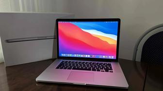 Apple MacBook Pro 15.4 Core i7/16GB/256GB