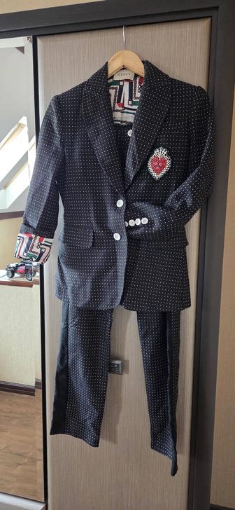 Костюм женский Gucci