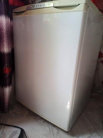 Продам морозильник