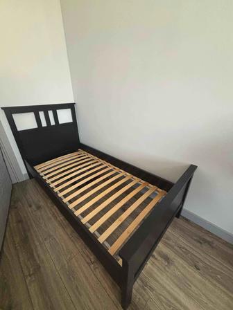 Продам кровать IKEA Хемнэс односпальная, 90x200 см (с матрасом )