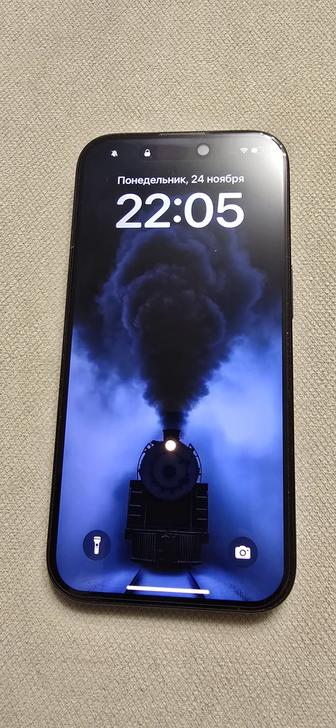 Продам айфон 16