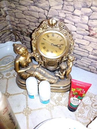 Продаётся часы под старину
