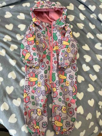 Продам комплект Комбинезон и Ботиночки