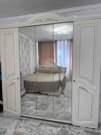 Продам спальный гарнитур
