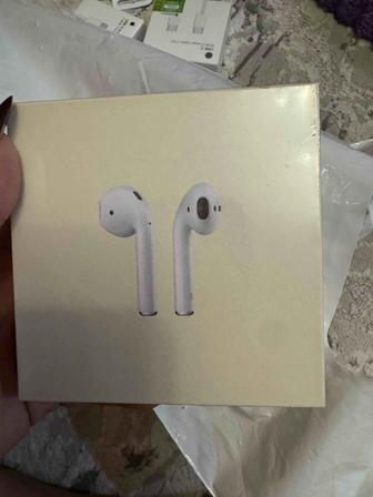 AirPods (копия) 2 версия
С беспроводным зарядным кейсом